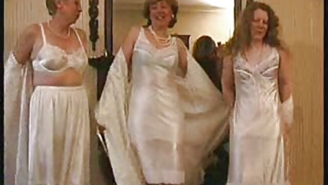 RELOAD COMBINED - Esposa es follada en el coño por una los mejores trios anales BBC gorda en Glor